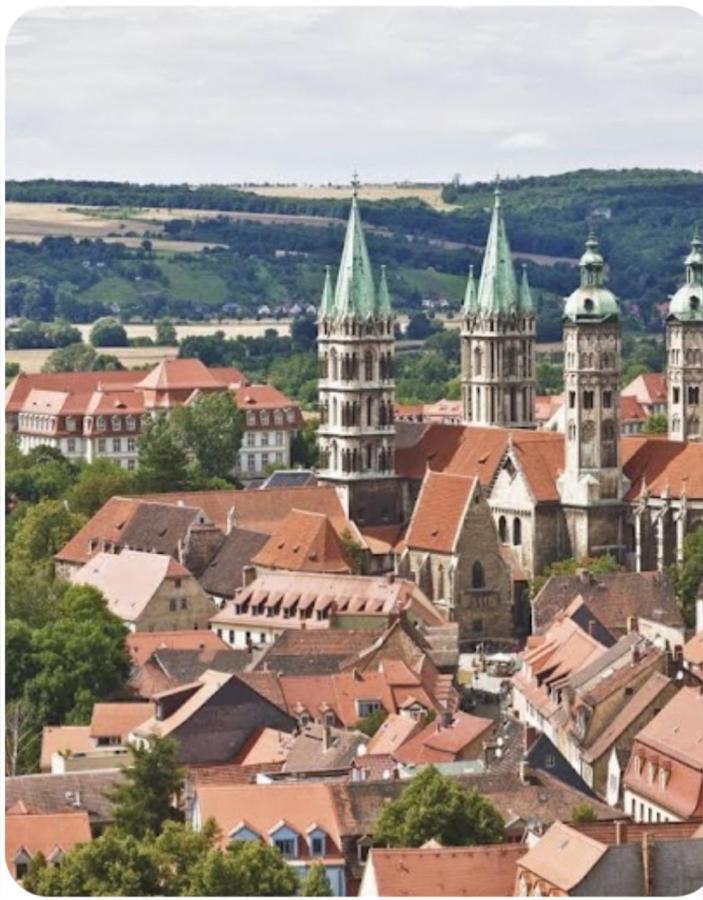 Schoene Neue 4 Zimmer Wohnung Mit Sued-Balkon Bis 8 Personen Naumburg  Exterior foto