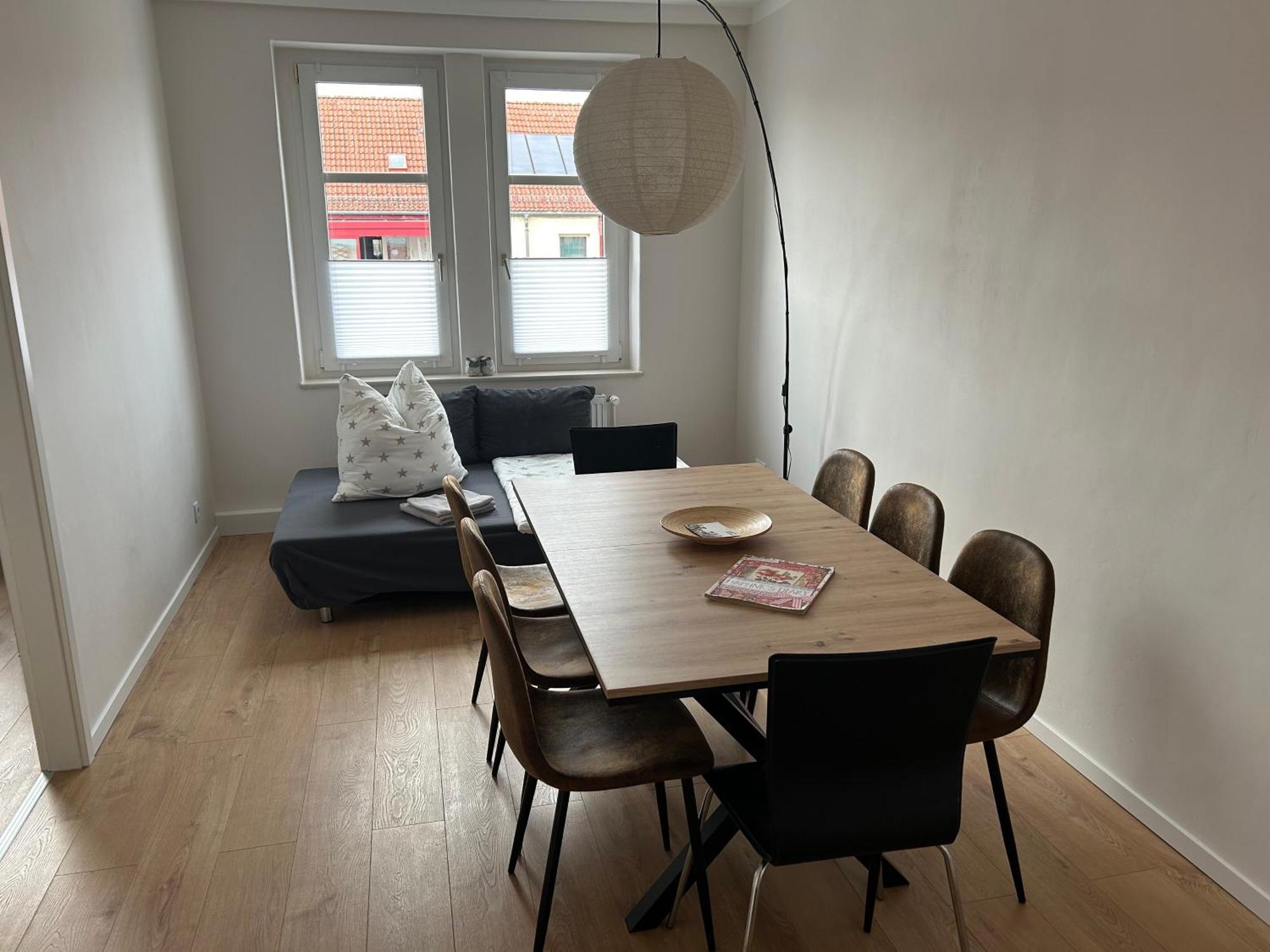Schoene Neue 4 Zimmer Wohnung Mit Sued-Balkon Bis 8 Personen Naumburg  Exterior foto