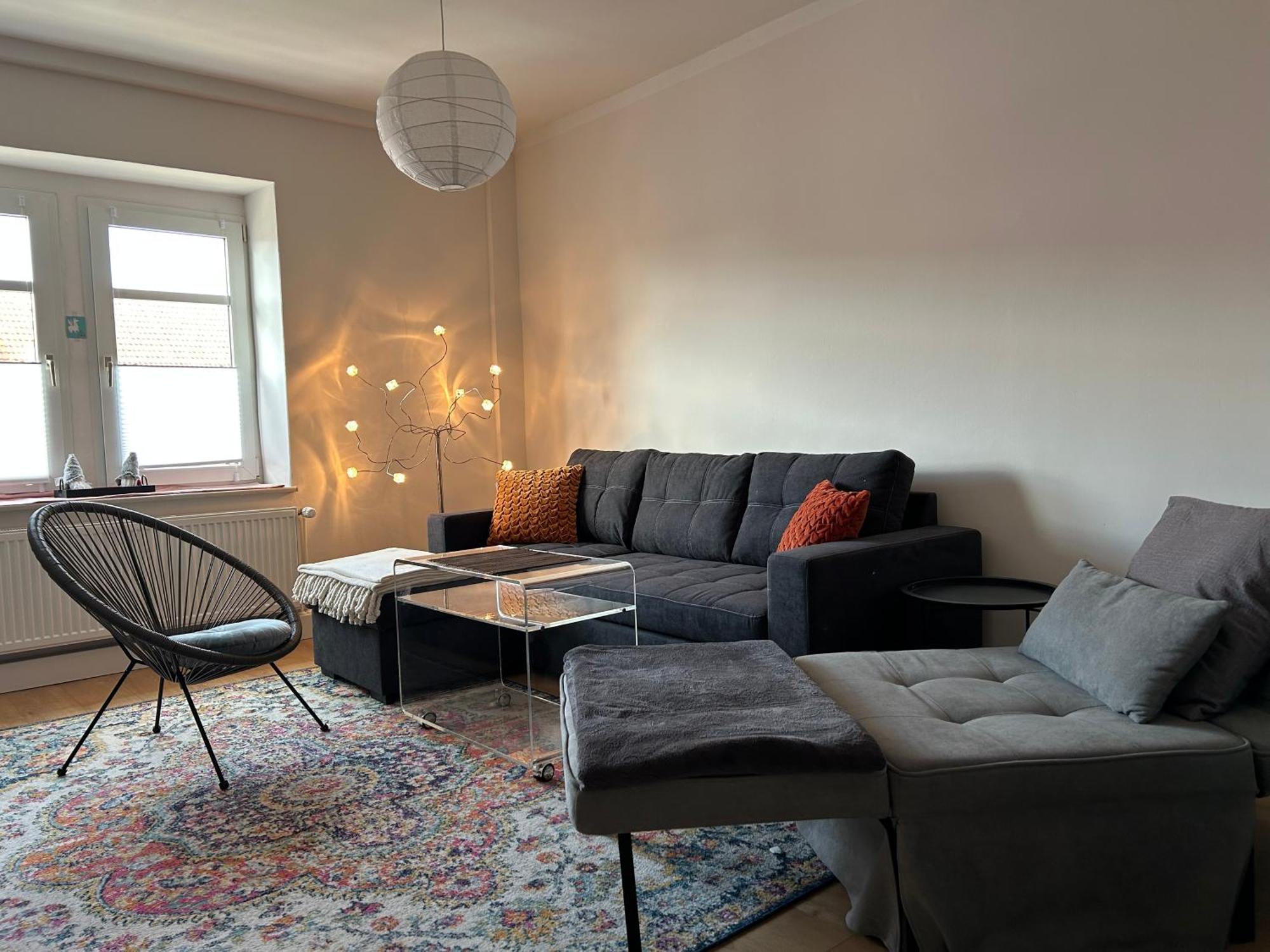 Schoene Neue 4 Zimmer Wohnung Mit Sued-Balkon Bis 8 Personen Naumburg  Exterior foto